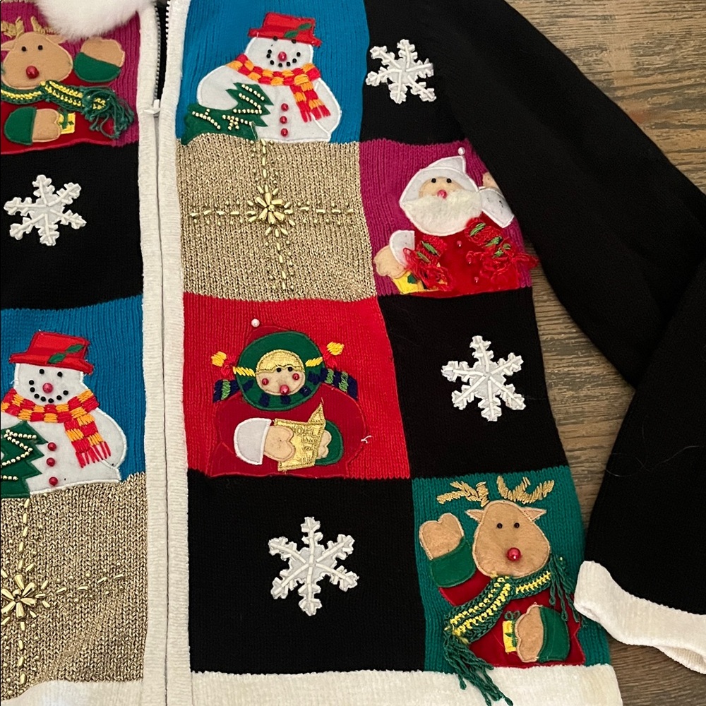 Lisa International Holiday Cardigan - Picture 3 of 5
